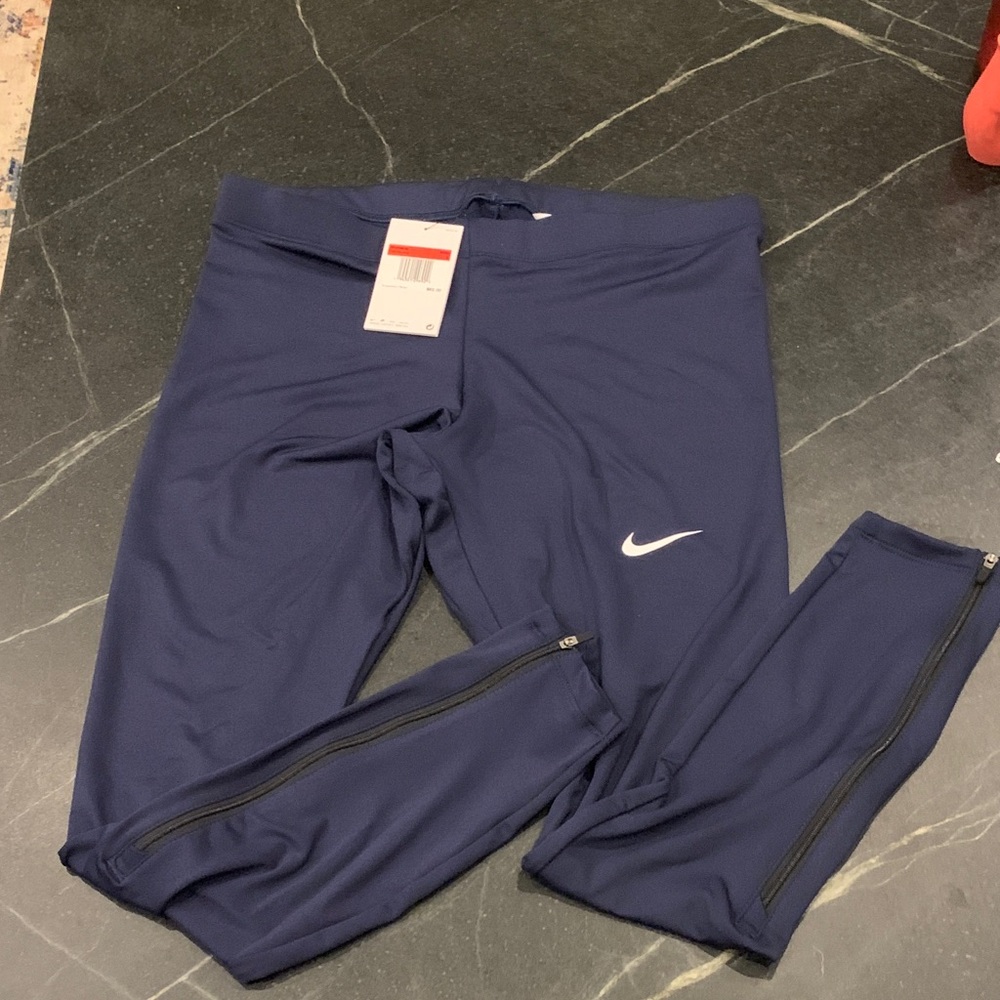 Nike women’s running tights